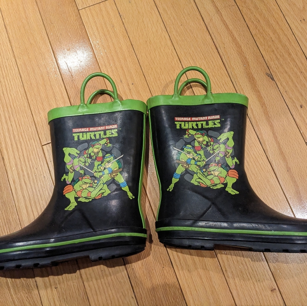 Teenage mutant ninja turtles boots